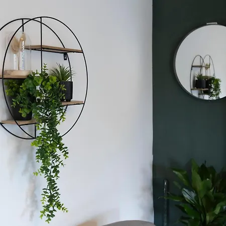 Modern 3-bedroom Free Wifi & Parking Ideal For Families & Contractors Лідс